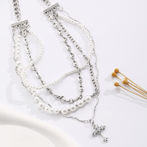 Kalung Pesta Wanita Trendy, Stylish, dan Elegan, Berlapis Emas, Paduan Logam, Mutiara Berlapis-lapis, Liontin Salib, Model Panjang dan Menonjol - Product Image 6