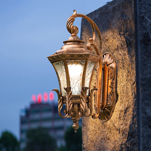 Lampe murale extérieure traditionnelle super lumineuse LED en alliage d'aluminium étanche 3500K blanc chaud angle de faisceau de 20 degrés garantie 10 ans - Product Image 4