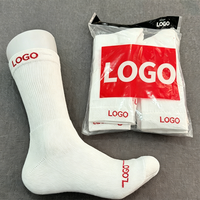 Chaussettes de sport en coton et bambou avec logo personnalisé, conçues pour la course à pied, le basketball, le football, le Pilates, avec grip, pour hommes, fabriquées par un fabricant de chaussettes.