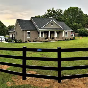 Corral <span class=keywords><strong>de</strong></span> rail <span class=keywords><strong>de</strong></span> clôture <span class=keywords><strong>de</strong></span> paddock <span class=keywords><strong>de</strong></span> <span class=keywords><strong>course</strong></span> <span class=keywords><strong>de</strong></span> <span class=keywords><strong>chevaux</strong></span> en PVC <span class=keywords><strong>de</strong></span> vinyle blanc <span class=keywords><strong>de</strong></span> haute sécurité avec bouchons <span class=keywords><strong>de</strong></span> poteau en plastique Type <span class=keywords><strong>de</strong></span> nature en bois traité sous pression - Product Image 1