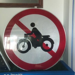 Panneau de signalisation routière en aluminium, diamètre 600-1200 mm, Ty-p101, pour la sécurité routière - Product Image 4