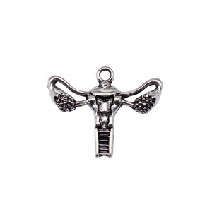 Pendentif Anatomie Utérus et Ovaires 18x23mm en Alliage de Zinc Argent Vieilli, Bijou <span class=keywords><strong>Cadeau</strong></span> <span class=keywords><strong>pour</strong></span> Accouchement et Doula - Product Image 3