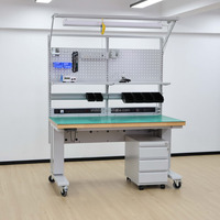 Mesa de Trabajo Eléctrica DETALL ESD con Estantes, Cajones, Iluminación LED y Soluciones de Energía para Ensamblaje Industrial