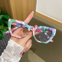Kacamata Baca Presbyopic Wanita Model Cat-Eye Floral Anti-Blue Light Full-Rim, Ringan, Ultra-Light, Lensa AC, Modis