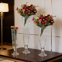 Grand vase carré en verre transparent Art Déco pour mariages et événements, centre de table