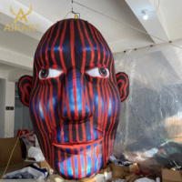 Tête de crâne gonflable populaire avec lumière LED intégrée pour suspension, idéale pour les spectacles de théâtre et les Halloween