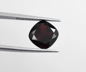Grenat rouge naturel de haute qualité janvier pierre de naissance à facettes coupe pierre précieuse en vrac pour la fabrication de bijoux - Product Image 2