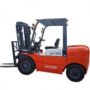 Montacargas Diésel HELI de 5T con Mástil de Tres Etapas, Neumáticos Neumáticos, Operación con Asiento, para Interiores - Product Image 1