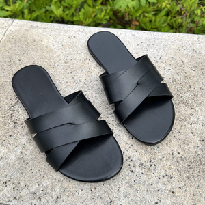 Nouvelles sandales plates décontractées pour femme, style minimaliste, avec lanières croisées, polyvalentes pour l'extérieur, idéales pour l'été - Product Image 4