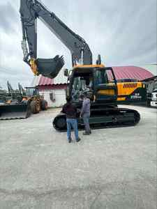 High Quality Hyundai 0.9cbm Bucket Capacity 20ton Hx200HD Hw210 Crawler Excavator for Algeria - Product Image 3