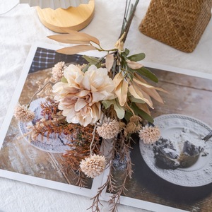 Bouquet de fleurs artificielles en feuilles de bambou et pivoines Yuyue, décoration de mariage et de maison CF01273 - Product Image 1
