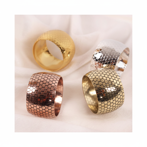 Nouveau Style tendance forme personnalisée ronds de serviette bonne qualité porte-serviettes colorés pour la décoration de Table de dîner de fête de mariage - Product Image 1