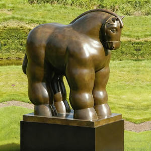 Una famosa estatua <span class=keywords><strong>de</strong></span> bronce abstracta moderna al aire libre <span class=keywords><strong>de</strong></span> un <span class=keywords><strong>caballo</strong></span> gordo <span class=keywords><strong>de</strong></span> Fernando Potro - Product Image 4