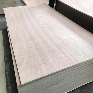 Pannello di <span class=keywords><strong>Compensato</strong></span> di Okoume Grado BB/BB 18mm Commerciale 3mm Betulla 4x8 a Prezzo Competitivo - Product Image 3