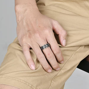 Anillo Giratorio de Acero de Titanio con Mantra de Nueve Caracteres Estilo Chino, Joyería Unisex Negra, Regalo - Product Image 4