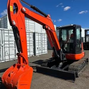 Mini-excavatrice Kobelco KX165-5 d'occasion, modèle 2023, en excellent état, avec moteur et pompe, poids opérationnel de 5 tonnes, en vente - Product Image 1