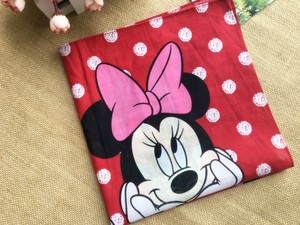 Morbido punto d'onda bianco e tessuto rosso figura cartone animato simpatiche bandane fazzoletto per bambini - Product Image 2