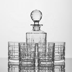 Carafe à whisky NOVARE 25 oz en verre sans plomb, style classique, certifiée LFGB, pour whisky, bourbon, liqueur, logo personnalisé, usage domestique - Product Image 1