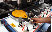 Machine de perçage CNC pour raquettes de padel en fibre de carbone, 6 broches de 2,2 kW, 8 têtes, 16 têtes