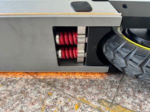สกู๊ตเตอร์พับได้สำหรับผู้ใหญ่ พร้อมโช้คอัพหน้า-หลัง สำหรับส่งออก - Product Image 4