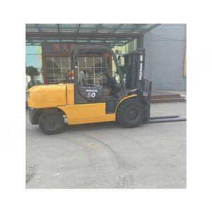 รถยกมือสองยี่ห้อโคมัตสึ ขนาด 5 ตัน รุ่น FD50 FD60 FD80 FD30 ขายในเซี่ยงไฮ้ ประเทศจีน - Product Image 3