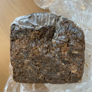 SVR 10, Vietnam Origin, Technical Grade Natural <b>Rubber</b>, Vietnamese Supplier, High Elasticity and Strength - Product Image 1