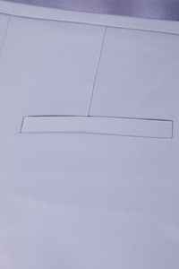 Short Elisabetta Franchi Lillac de haute qualité, 2 larges poches sur les côtés et 2 poches plaquées à l'arrière - Product Image 3