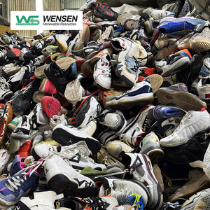Suministro directo <span class=keywords><strong>de</strong></span> fábrica Barato Reino Unido Zapatos <span class=keywords><strong>de</strong></span> segunda mano Stock <span class=keywords><strong>Baloncesto</strong></span> Zapatillas <span class=keywords><strong>de</strong></span> deporte <span class=keywords><strong>de</strong></span> marca internacional Zapatos usados en pacas - Product Image 2