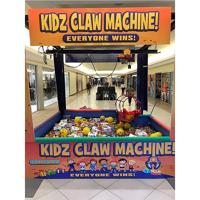 Cheap arcade game machine toy claw machine human claw crane big crane claw machine with masks