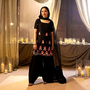 Salwar Kameez traditionnel pour femmes, noir, brodé, coupe ample, longueur au sol, en coton, pour les occasions spéciales, style Inde Pakistan - Product Image 1