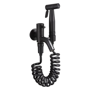 Grifo de acero inoxidable 304 con pulverizador, conjunto de grifería de una pieza con tres mopas multifuncionales para piscina, con pistola de pulverización y inodoro, color negro - Product Image 1