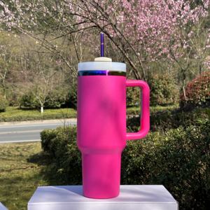 Botella de Agua de Acero Inoxidable Ecológica Personalizada al por Mayor con Recubrimiento Arcoíris, Vaso de Gran Capacidad de 40oz con Asa y Pajita - Product Image 4