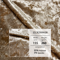 Tissu extensible en velours beige orné de perles |   95% polyester 5% élasthanne pour robes de soirée luxueuses, robes d'inspiration vintage