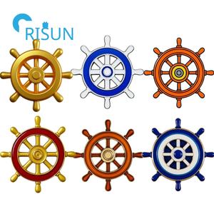 Fabbricazione 3D croce aereo timone distintivo emblema smalto nautico capitani navali delle navi ruota spilla - Product Image 1