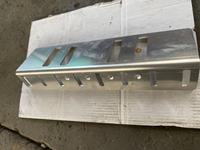 Fabrication sur mesure de tôles métalliques, couvercle d'équipement en acier inoxydable, support d'enceinte métallique
