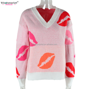 Maglione da <span class=keywords><strong>Donna</strong></span> Oversize con Stampa Labbra di San Valentino, Intarsio Jacquard, Spalle Cadenti, Scollo a V, Girocollo, Vestibilità Ampia e Confortevole - Product Image 5