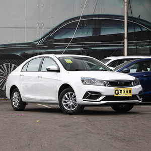 Auténtico Emgrand 2018 <span class=keywords><strong>de</strong></span> segunda mano, homologación VI, automático, volante a la izquierda, neumáticos R15, portaequipajes metálico, asientos <span class=keywords><strong>de</strong></span> tela. - Product Image 6