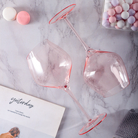 Verres à vin rose de style européen, verres à vin rouge et ensemble de verres à eau rouges, en cristal taillé biseauté