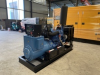 Groupe électrogène ouvert Yuchai 30KVA50KVA100kVA avec refroidissement par eau, entretien facile, panneau de commande numérique