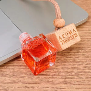 Mini <span class=keywords><strong>d</strong></span>ésodorisant en bois avec logo personnalisé en gros Huile essentielle Aromathérapie Automobile Essence liquide éliminant les odeurs - Product Image 6