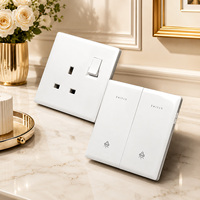 Interruptor Eléctrico de Pared Blanco Ultrafino de 1/2/3/4 Vías, 18W, Inteligente, con Puertos USB Tipo C de Carga Rápida, Enchufe de Pared de 13A para Reino Unido