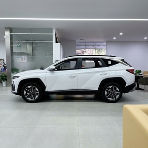 Voitures Hyundais <span class=keywords><strong>Prix</strong></span> de Chine Voiture <span class=keywords><strong>Hybride</strong></span> Hyundais <span class=keywords><strong>Tucson</strong></span> L Voiture Familiale Haute Performance 5 Portes 5 Places Véhicules Essence Voiture 2.0L - Product Image 3