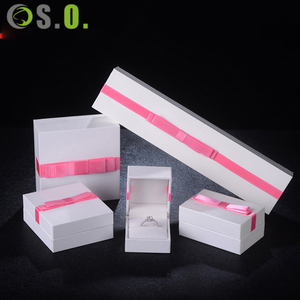 Caja de Joyería Blanca Económica de Alta Gama, Caja de Papel para Anillos, Caja de Joyería para Pendientes, Pulseras y Collares para Bodas - Product Image 1