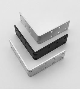 Support d'angle perforé en acier GQK GL1603, connecteur d'étagère, finition galvanisée pour le cadre de meubles - Product Image 2