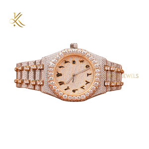 Reloj de diamantes de moissanita clásico con pulsera de acero inoxidable y ajuste de pavé completo para aquellos que aprecian atrevido y llamativo - Product Image 6