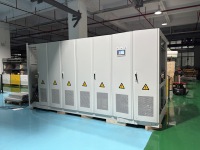 Stabilisateur de tension industriel automatique de grande puissance 1250 kVA 2000 kVA 3000 kVA 4000 kVA triphasé pour usine sidérurgique et cimentier