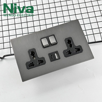 Prise murale double Niva NV5 en acier inoxydable nickel brossé, norme britannique, avec ports USB-A et USB-C, 13A, universelle pour hôtel et maison