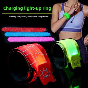 Gelang LED Menyala dengan Desain Geometris, Dapat Diisi Ulang via USB, Cocok untuk Lari Malam Hari - Product Image 4