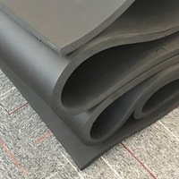 Feuille de mousse en caoutchouc isolante autocollante pour l'étanchéité des joints de porte et de fenêtre, isolation thermique imperméable