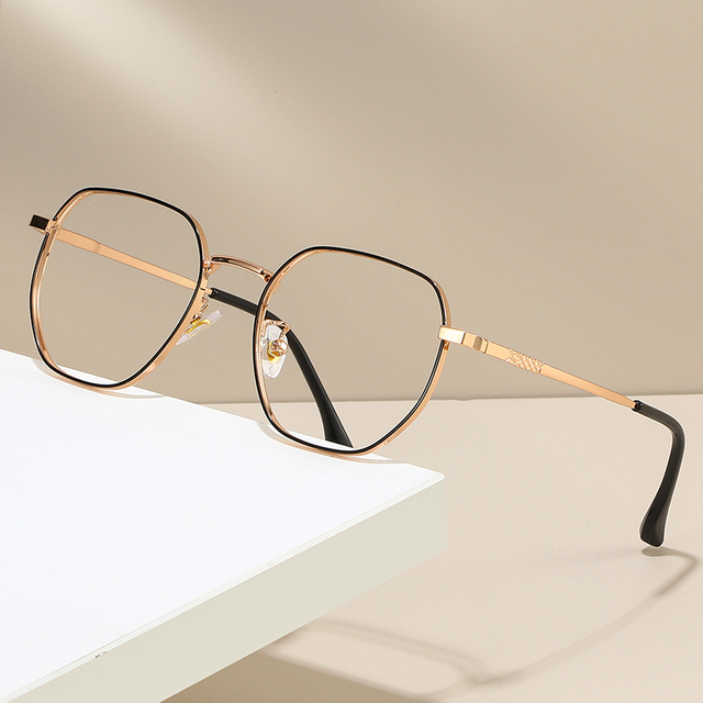 New Solid Diamond Pattern Irregular Titanium Frame Art Retro Myopic Reading Glasses for Men and Women Non-Magnetic Anti-Blue